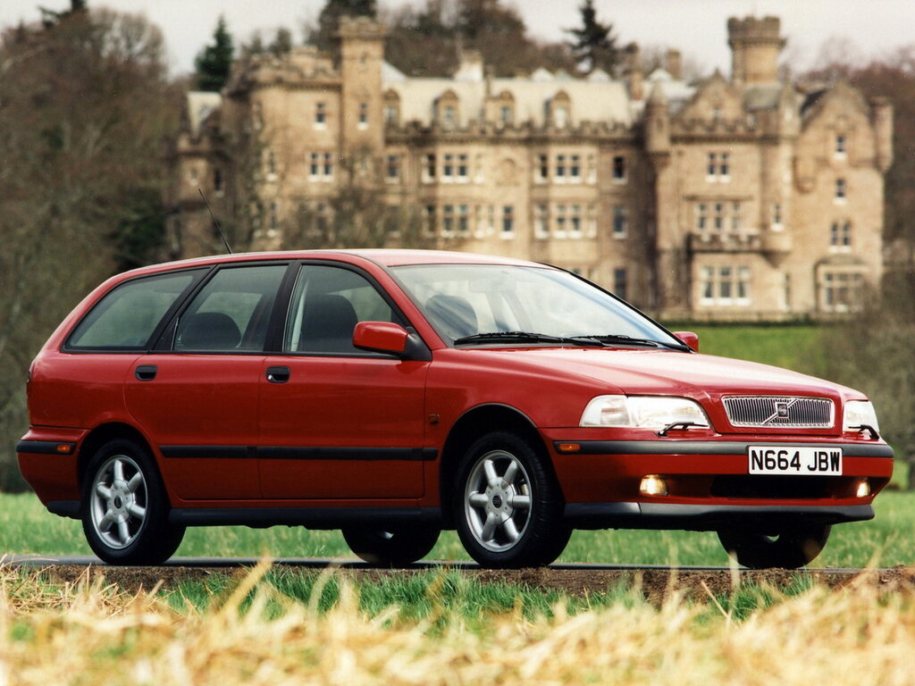 Volvo V40 (VW11, VW12, VW13, VW16, VW18, VW19, VW71, VW73) 1 поколение, универсал (07.1995 - 05.2000)